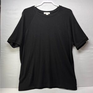 Forever 21 Black Short Sleeve Tee with pockets